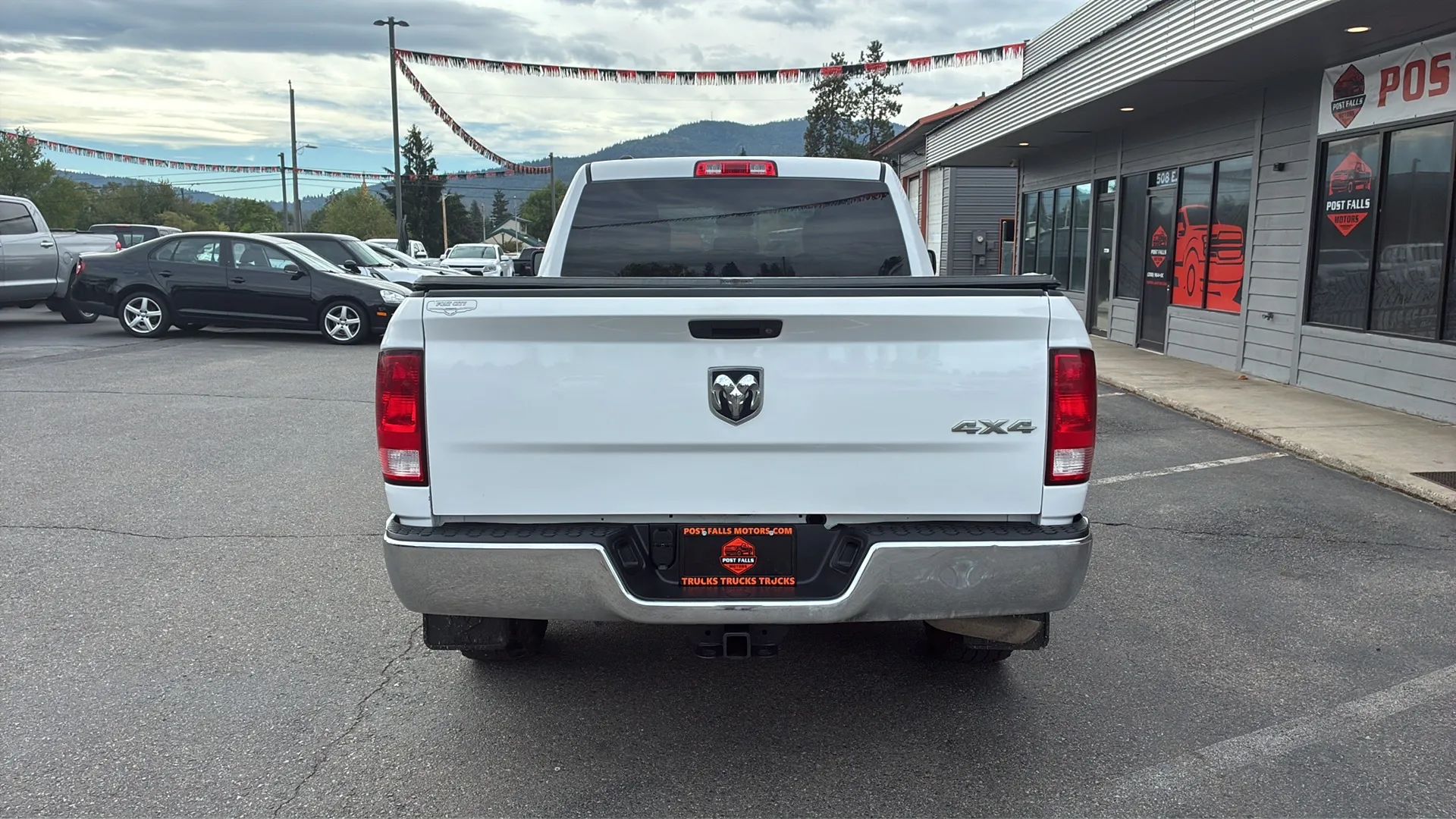 ram ram 1500 pickup 2017 1C6RR7FG2HS557056 image ram ram 1500 pickup 2017 1C6RR7FG2HS557056 image